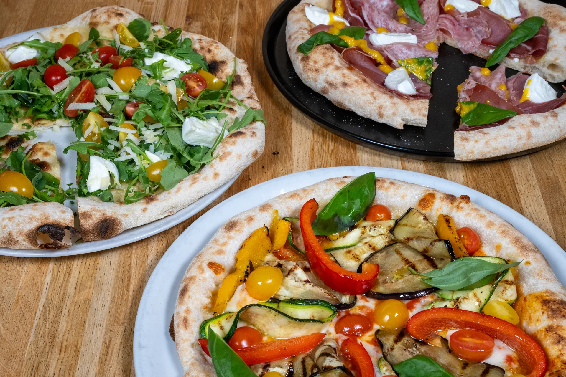 Pizze Benvenuto con farciture diverse da condividere